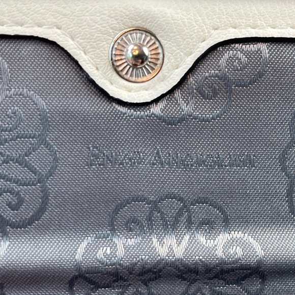 Enzo Angiolini Floral Wallet Tri-Fold Card Slot Zipper Pocket - Picture 9 of 14